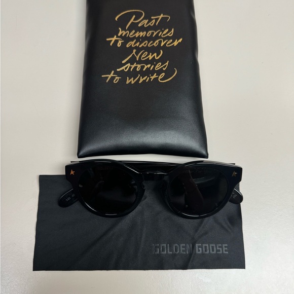 Golden Goose Cameron Panthos Sunglasses Unisex - Picture 6 of 7